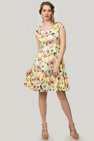 Rochie galbena in clos cu imprimeu floral