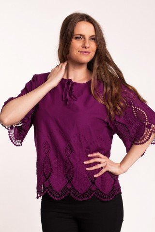 Bluza magenta cu broderie sparta Afiya