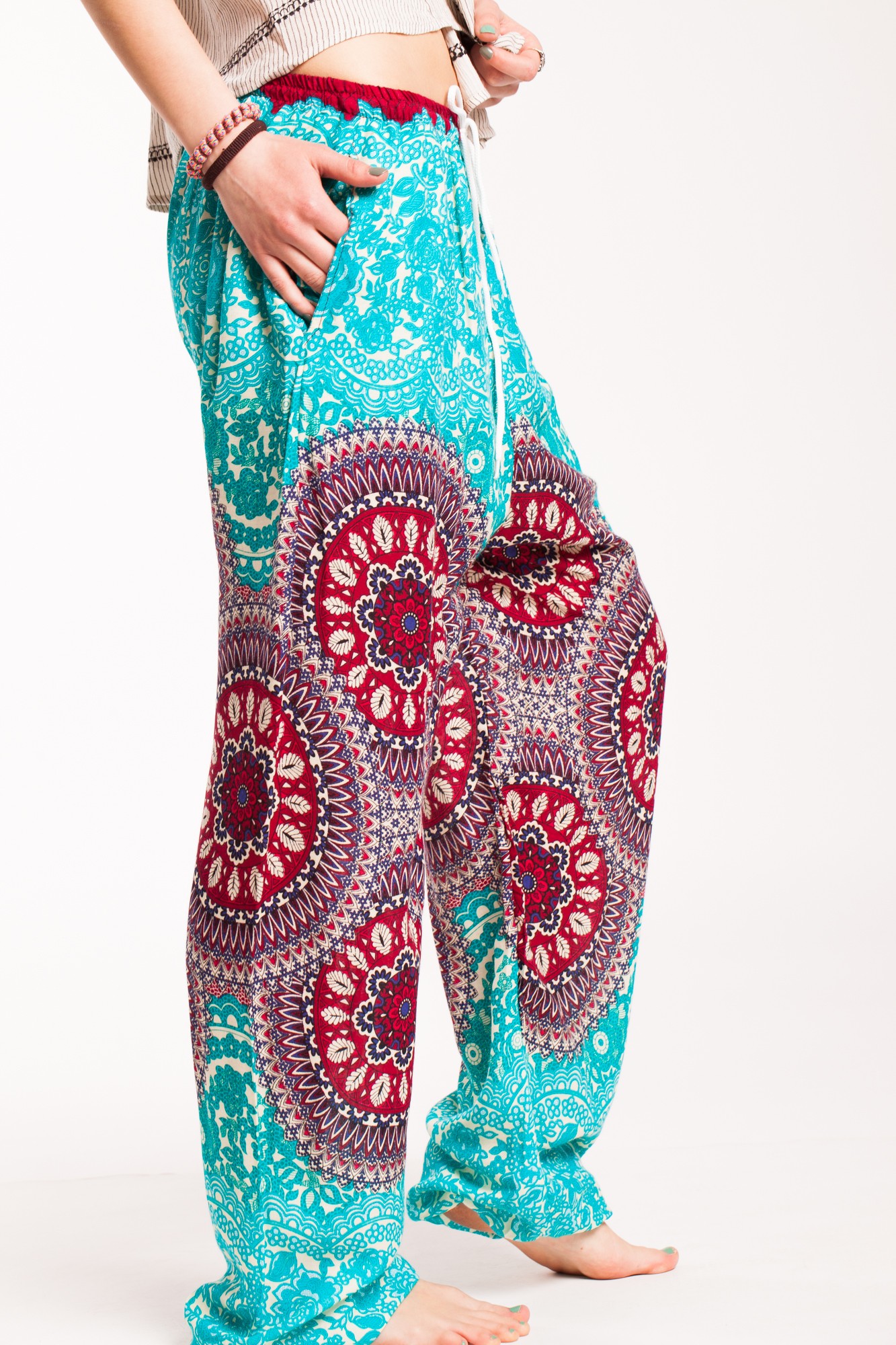 Pantaloni mandala turcoaz Sashi din vascoza