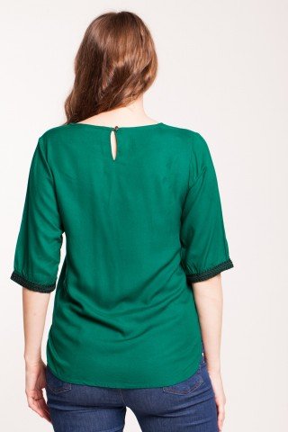 Bluza verde din vascoza cu broderie neagra