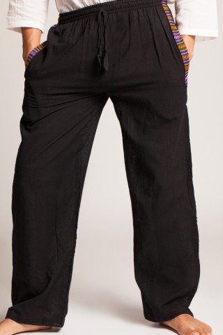 Pantaloni negri cu motive etnice multicolore pe buzunare si elastic la glezna