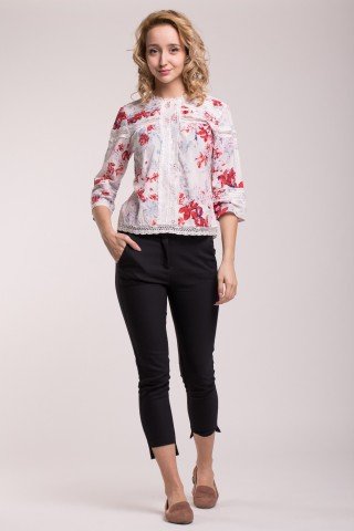 Bluza cu imprimeu floral si dantela