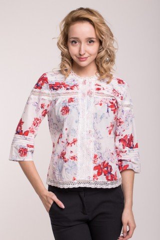 Bluza cu imprimeu floral si dantela