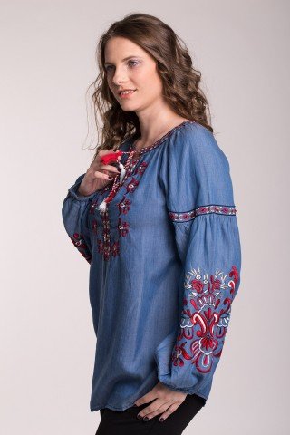 Bluza denim cu broderie rosie