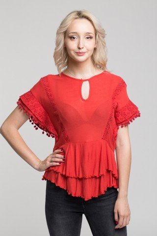 Bluza rosie casual cu volane si maneci largi cu ciucuri