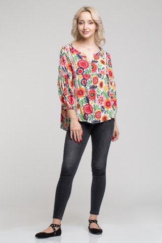 Bluza cu flori multicolore, maneci bufante si insertie croset