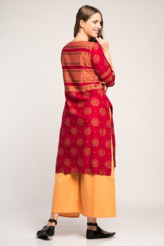 Costum traditional indian cu pantaloni portocalii si broderie aurie