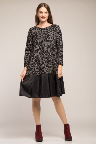 Rochie in carouri cu animal print in relief si bordura