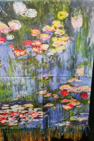 Esarfa casmir cu imprimeu dupa tabloul Nuferi al lui Claude Monet