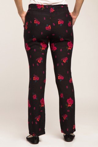 Pantaloni negri cu model floral rosu