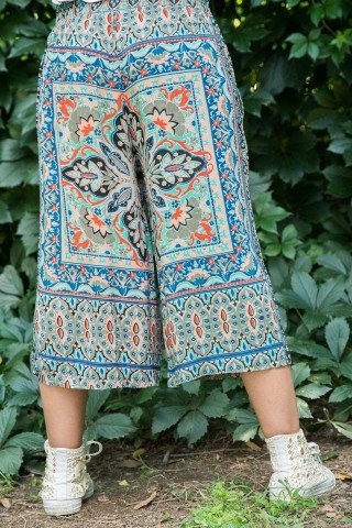 Fusta pantalon vaporoasa boho-chic