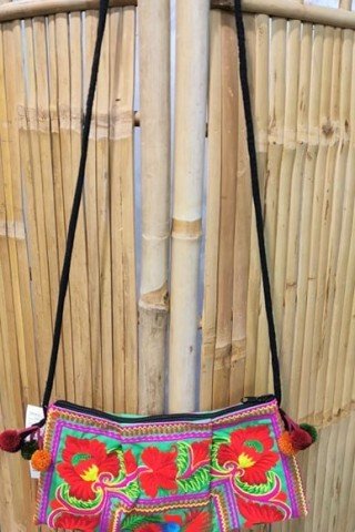 Geanta verde cu broderie Hmong multicolora