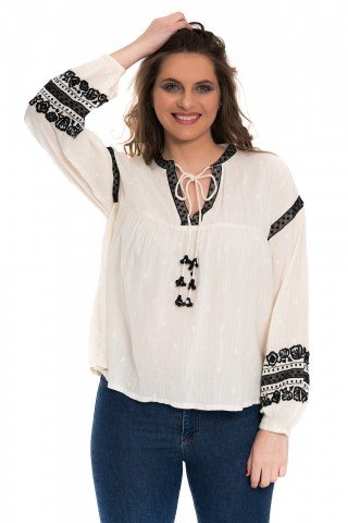 Bluza alba tip ie cu broderie neagra