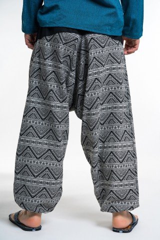 Pantaloni tip salvari negru cu alb print geometric