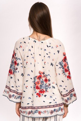 Bluza alba cu print floral si frunze bleumarin