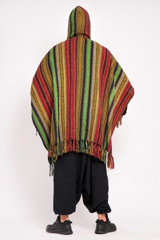 Poncho multicolor cu gluga si 3 nasturi