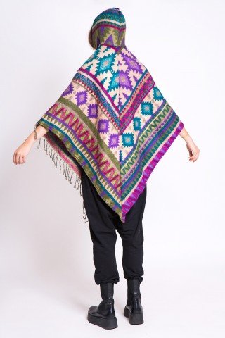 Poncho multicolor etno cu gluga si ciucuri