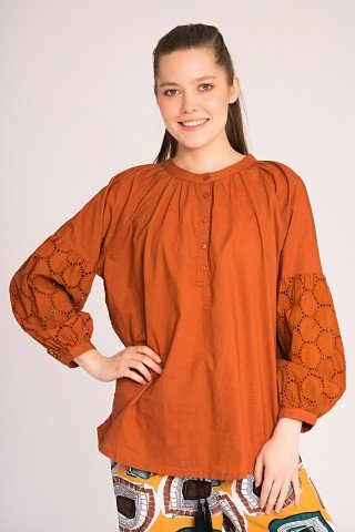 Bluza din bumbac cu maneci bufante brodate