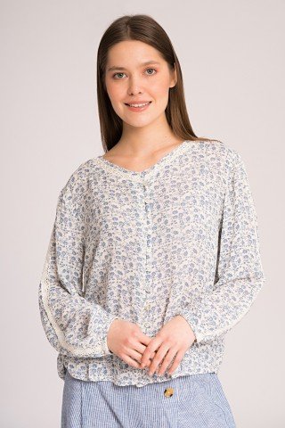 Bluza alba cu floricele albastre si nasturi