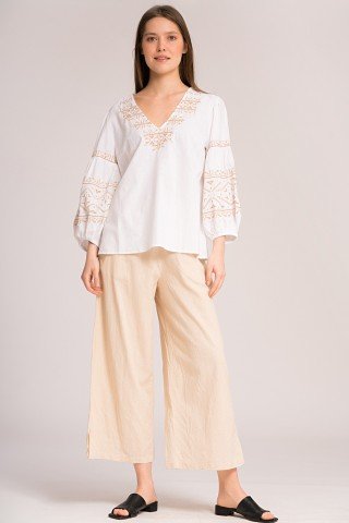 Bluza alba tip ie cu broderie beige