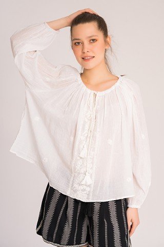 Bluza alba tip ie cu broderie din panza de bumbac