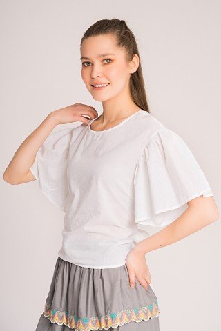 Bluza alba cu maneci ample