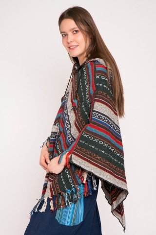 Poncho multicolor unisex cu gluga si franjuri