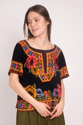 Bluza neagra cu flori multicolore