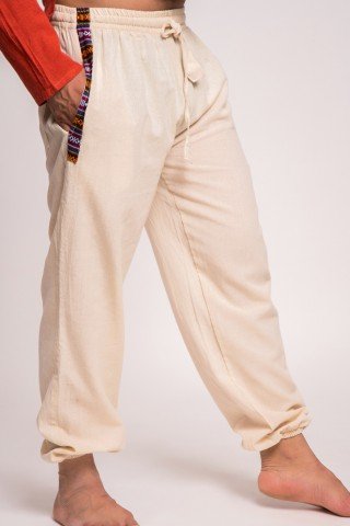 Pantaloni crem cu elastic si motive etnice