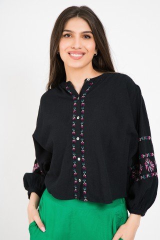 Bluza cu maneci bufante si broderie multicolora