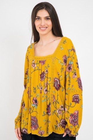 Bluza galbena cu imprimeu floral si dantela