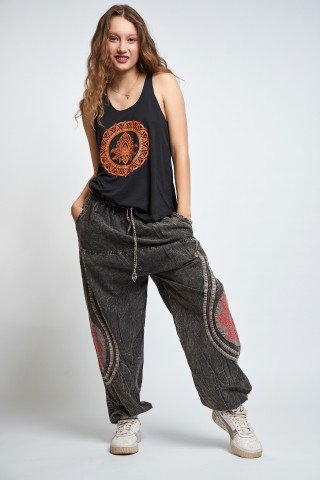 Pantaloni unisex negri prespalati cu aplicatii