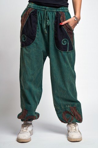 Pantaloni unisex turcoaz prespalati cu aplicatii negre