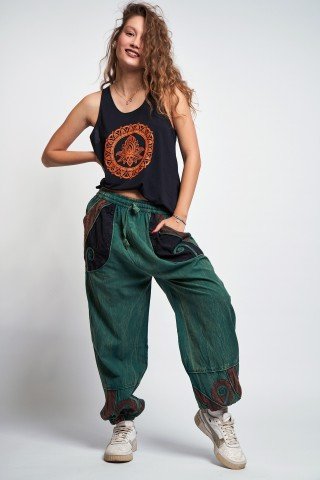 Pantaloni unisex turcoaz prespalati cu aplicatii negre