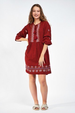 Rochie scurta caramizie cu broderie