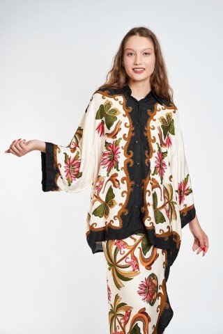 Kimono alb cu print multicolor