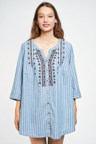Bluza tip tunica bleu cu broderie si nasturi