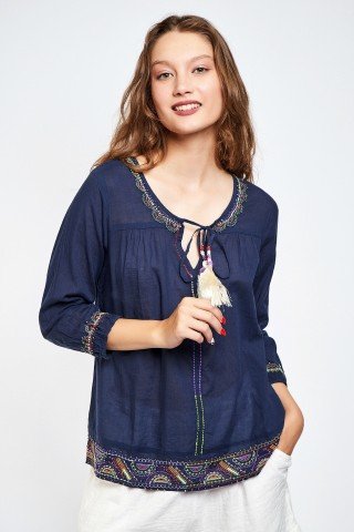 Bluza bleumarin cu broderie multicolora si margele