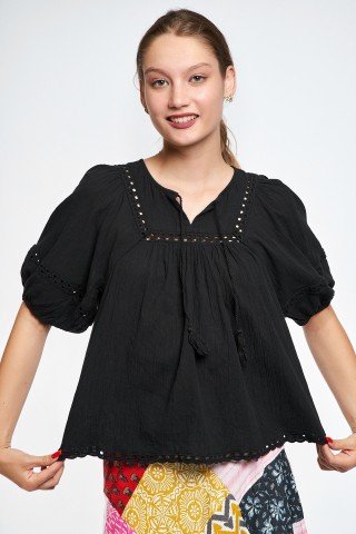 Bluza neagra cu broderie sparta Isa