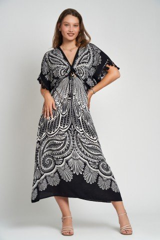 Rochie cu maneci kimono cu ciucuri si imprimeu