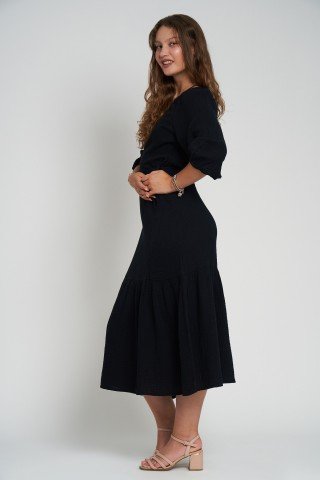 Rochie neagra din muselina cu volan