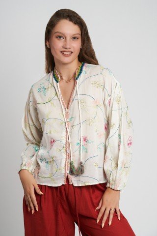 Bluza beige still ie cu broderie florala colorata