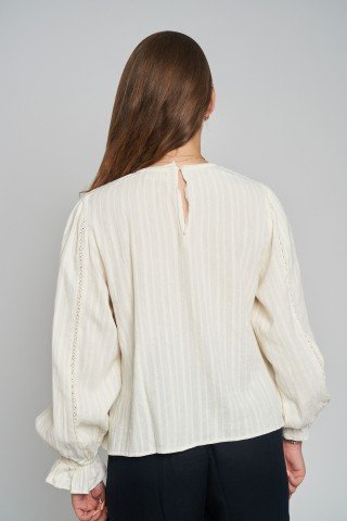 Bluza beige still ie cu accente brodate delicate