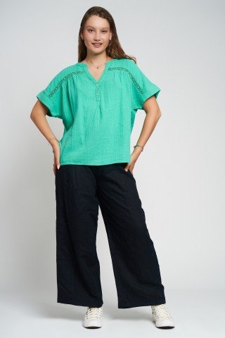 Bluza vernil din muselina cu detalii crosetate Breeze